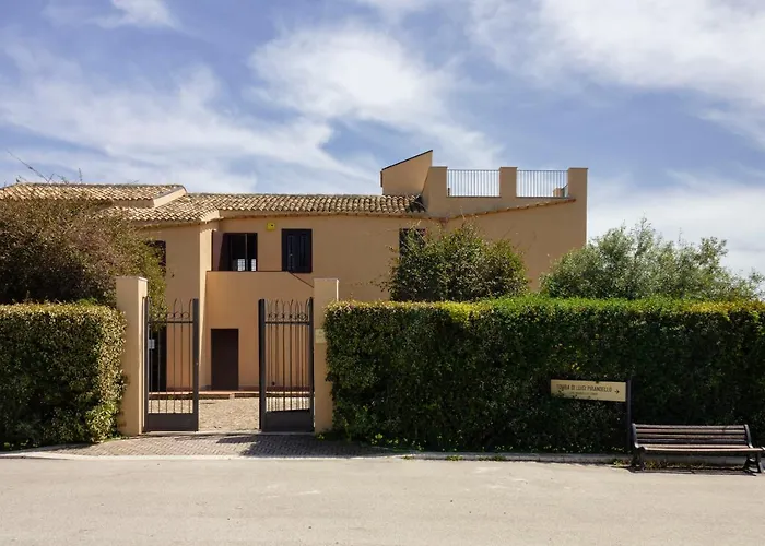 Akragas 1 In Center With View *