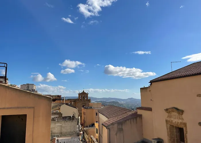 Akragas 1 In Center With View Apartment