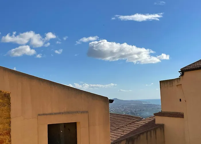 Akragas 1 In Center With View *