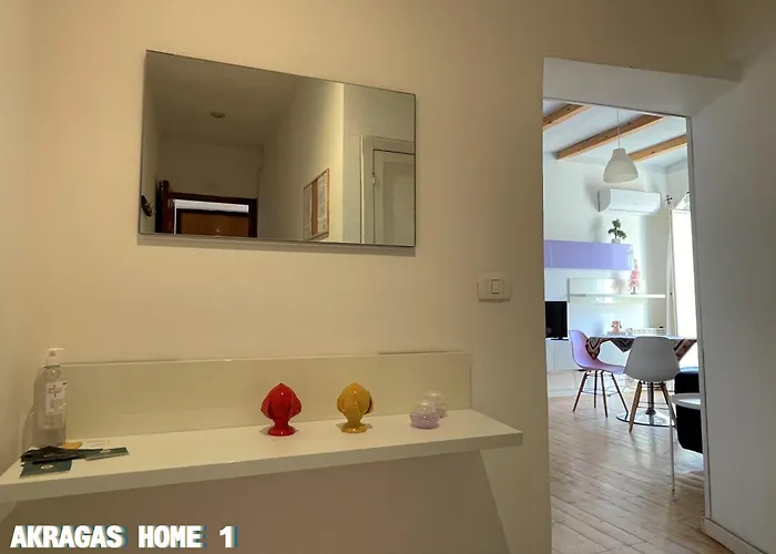 Akragas 1 In Center With View