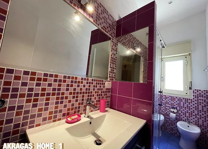 Akragas 1 In Center With View Апартаменты *